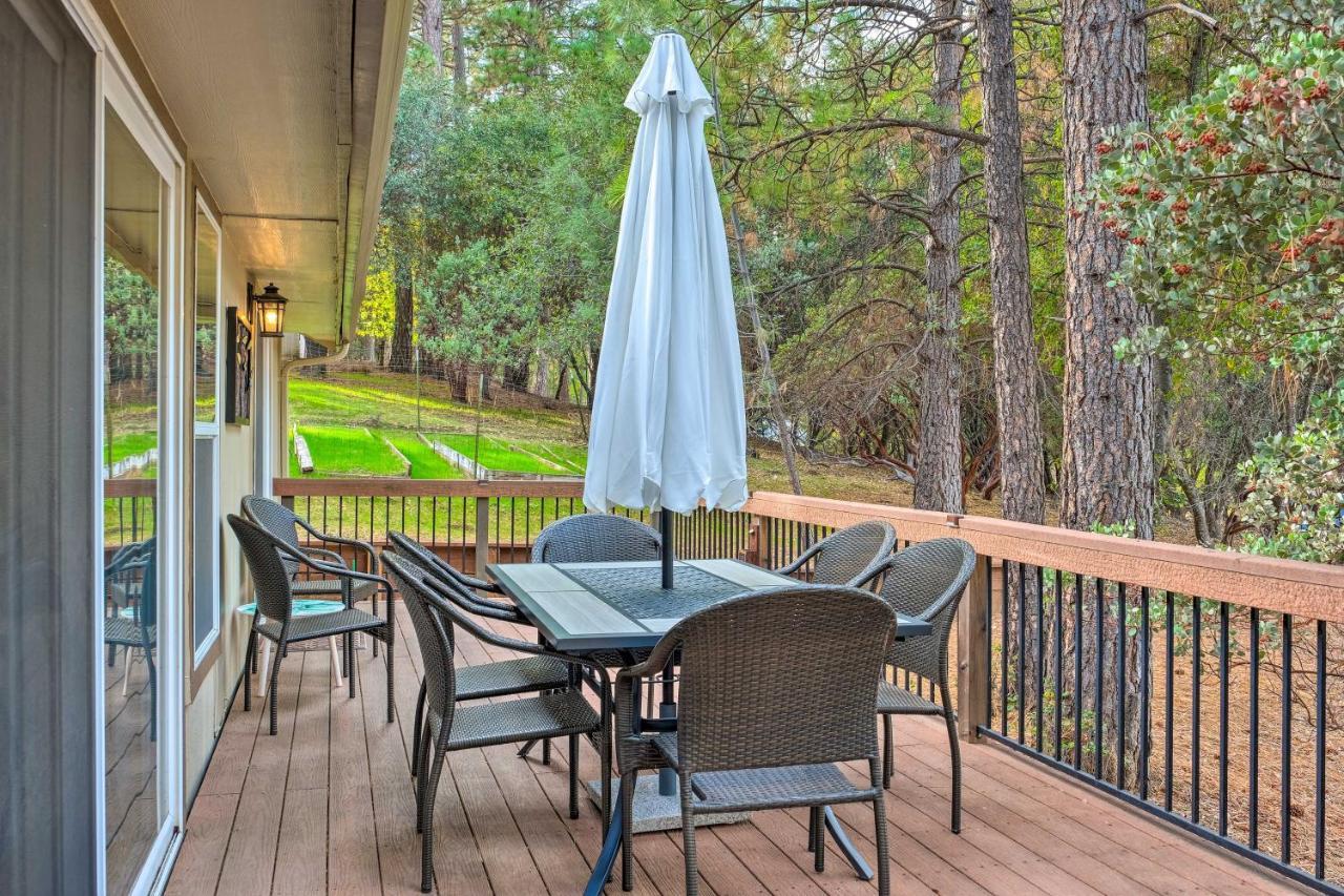 Groveland Gem With Deck, Game Room And Much More! Экстерьер фото