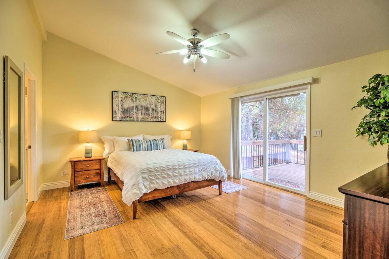 Groveland Gem With Deck, Game Room And Much More! Экстерьер фото